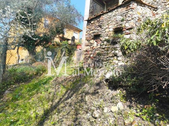 Villa Indipendente in vendita a Bagni Di Lucca Ponte, Toscana