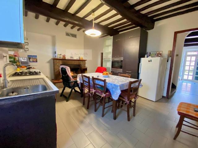Villa Indipendente in vendita a Sant'Anna, Bagni Di Lucca Ponte