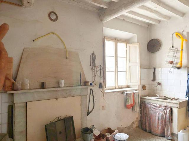 Villa Indipendente in vendita a Bagni Di Lucca Ponte, Toscana