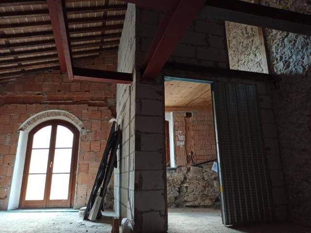 Villa Indipendente in vendita a Sesto di Moriano, Bagni Di Lucca Ponte