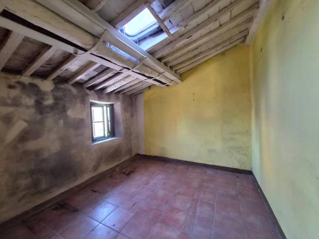 Villa Indipendente in vendita a Tempagnano di Lunata, Bagni Di Lucca Ponte