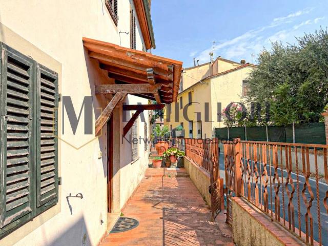 Villa Indipendente in vendita a Bagni Di Lucca Ponte, Toscana