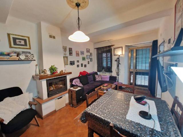 Villa Indipendente in vendita a Ponte San Pietro, Bagni Di Lucca Ponte