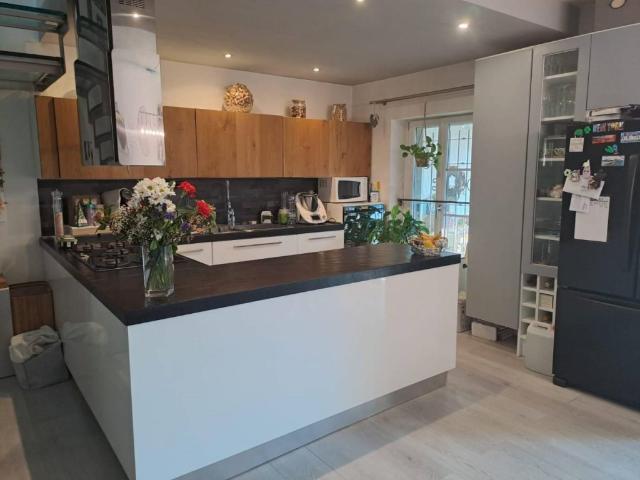 Villa Indipendente in vendita a Tempagnano di Lunata, Bagni Di Lucca Ponte