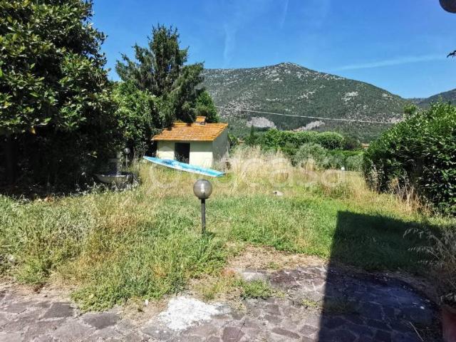 Villa Indipendente in vendita a Bagni Di Lucca Ponte, Toscana