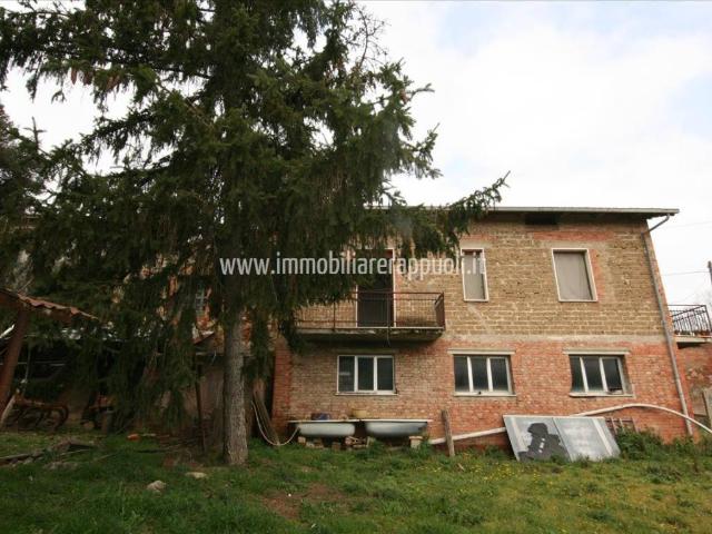 Villa Indipendente in vendita a Lucignano, Toscana