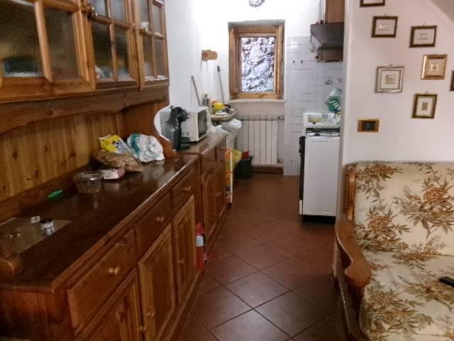 Villa Indipendente in vendita a Luco Dei Marsi, Abruzzo