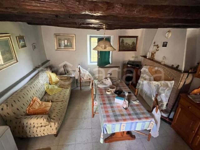 Villa Indipendente in vendita a Lugagnano Val D'arda, Reggio Emilia