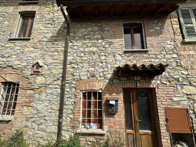 Villa Indipendente in vendita a Lugagnano Val D'arda, Reggio Emilia