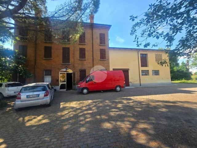 Villa Indipendente in vendita a Unione dei comuni della Bassa Romagna, Lugo