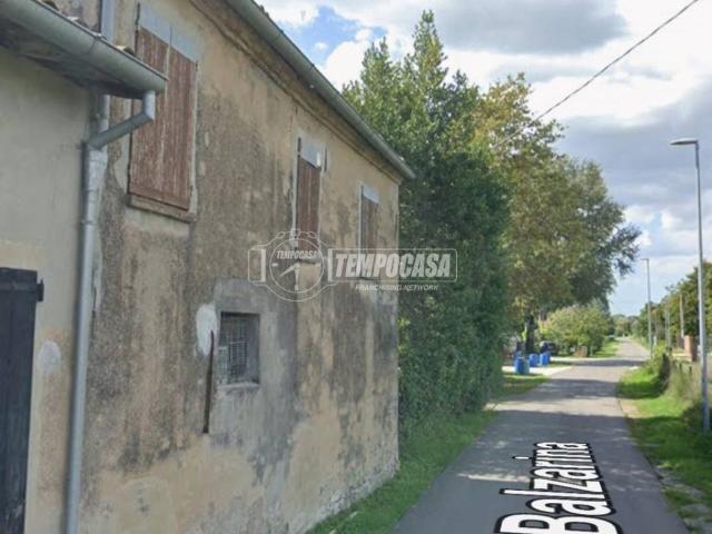 Villa Indipendente in vendita a Unione dei comuni della Bassa Romagna, Lugo