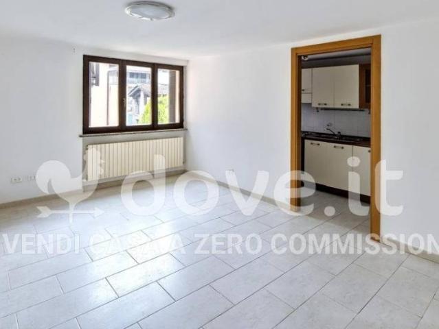 Villa Indipendente in vendita a Comunità Montana Valli del Verbano, Luino