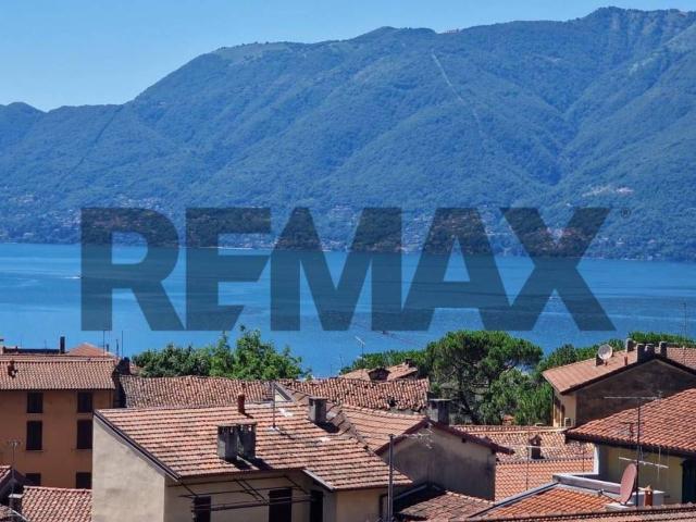 Villa Indipendente in vendita a Comunità Montana Valli del Verbano, Luino