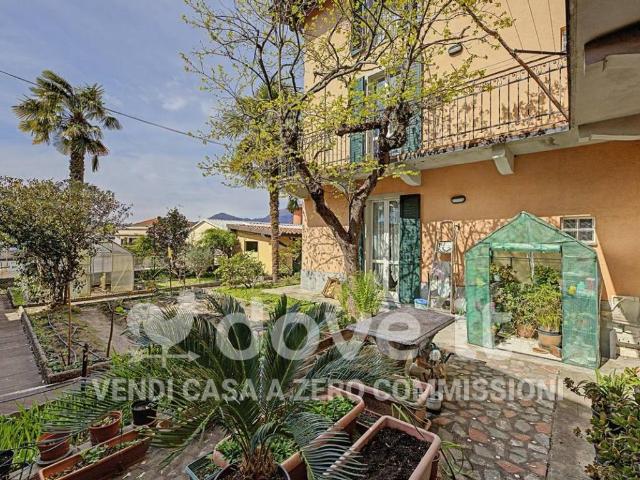 Villa Indipendente in vendita a Comunità Montana Valli del Verbano, Luino