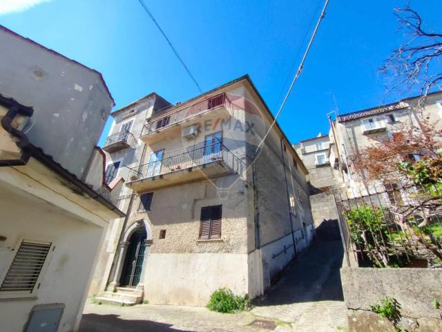 Villa Indipendente in vendita a Lungro, Cosenza