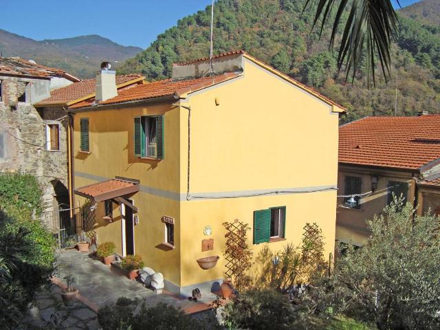 Villa Indipendente in vendita a Luni, Liguria