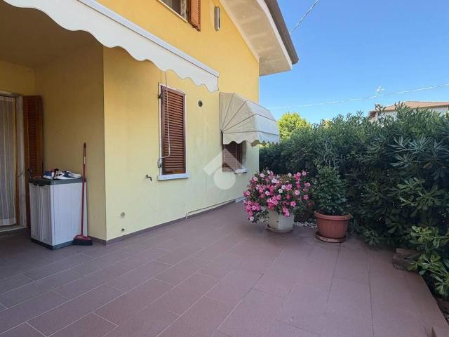 Villa Indipendente in vendita a Portonetti, Luni
