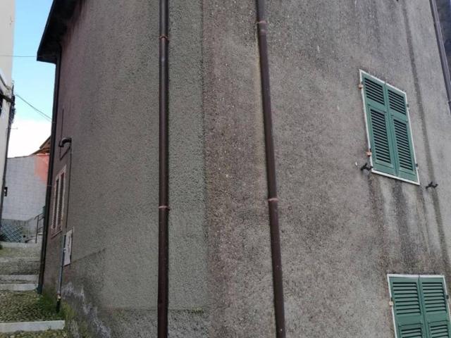 Villa Indipendente in vendita a L'Annunziata, Luni