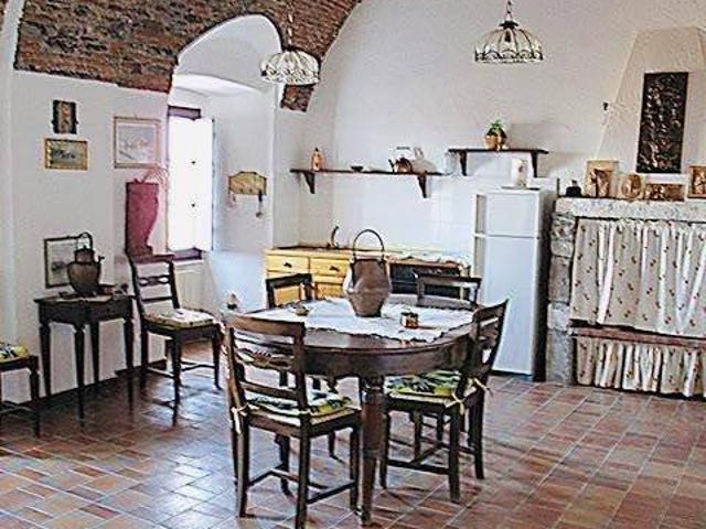 Villa Indipendente in vendita a Luni, Liguria