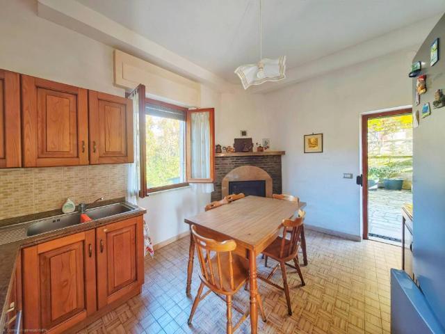 Villa Indipendente in vendita a Luni, Liguria