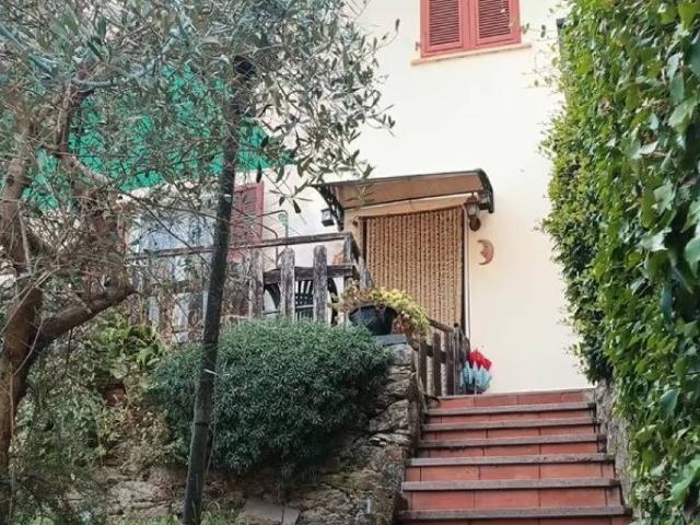 Villa Indipendente in vendita a Luni, Liguria
