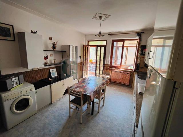 Villa Indipendente in vendita a L'Annunziata, Luni