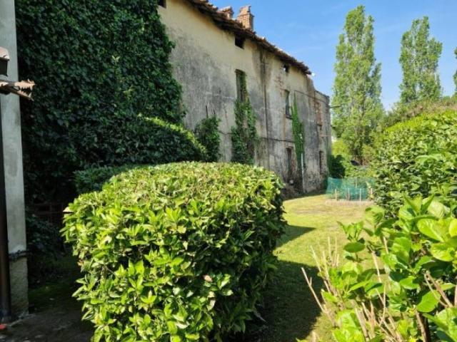 Villa Indipendente in vendita a Lurago D'erba, Lombardia