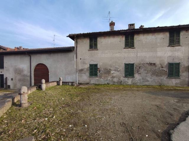 Villa Indipendente in vendita a Lurago D'erba, Lombardia