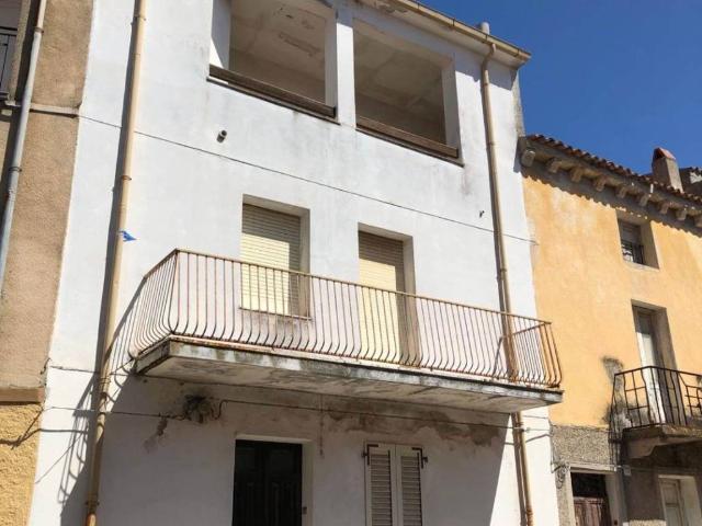 Villa Indipendente in vendita a Luras, Sardigna/Sardegna