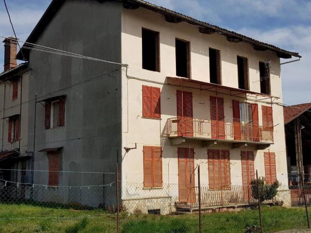Villa Indipendente in vendita a Colletto, Piemonte