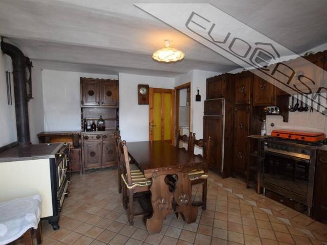 Villa Indipendente in vendita a Colletto, Piemonte