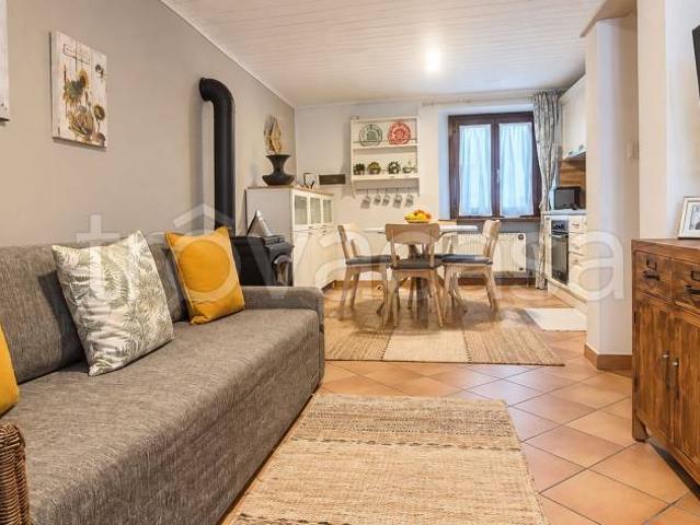Villa Indipendente in vendita a Castello, Luserna San Giovanni