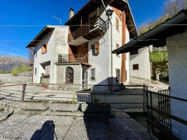 Villa Indipendente in vendita a Bardo, Friuli-Venezia Giulia