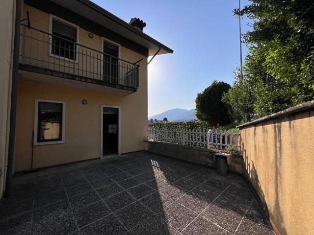 Villa Indipendente in vendita a Lusiana Conco, Lusiana