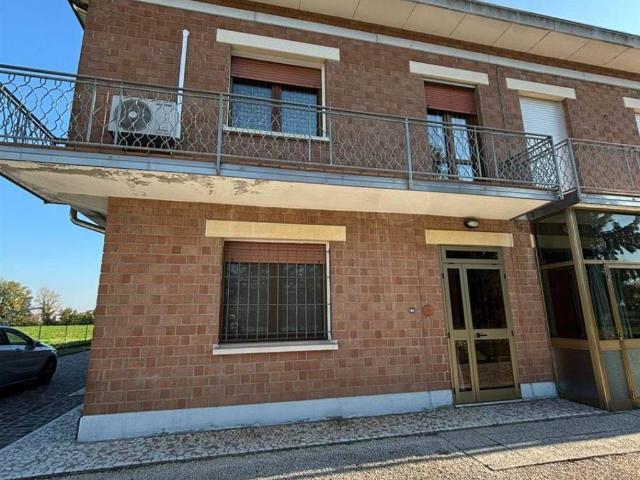 Villa Indipendente in vendita a Bassa Reggiana, Re
