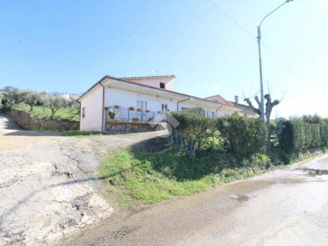 Villa Indipendente in vendita a Calabria, Cosenza