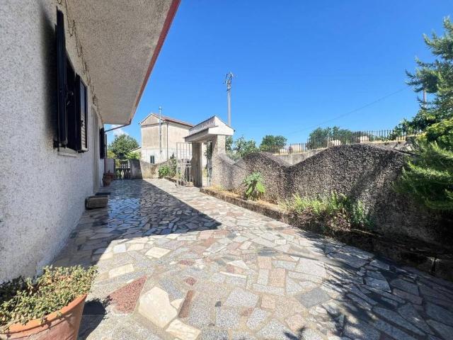 Villa Indipendente in vendita a Calabria, Cosenza