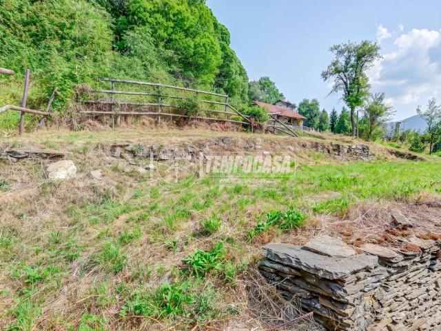 Villa Indipendente in vendita a Armio, Maccagno con Pino e Veddasca