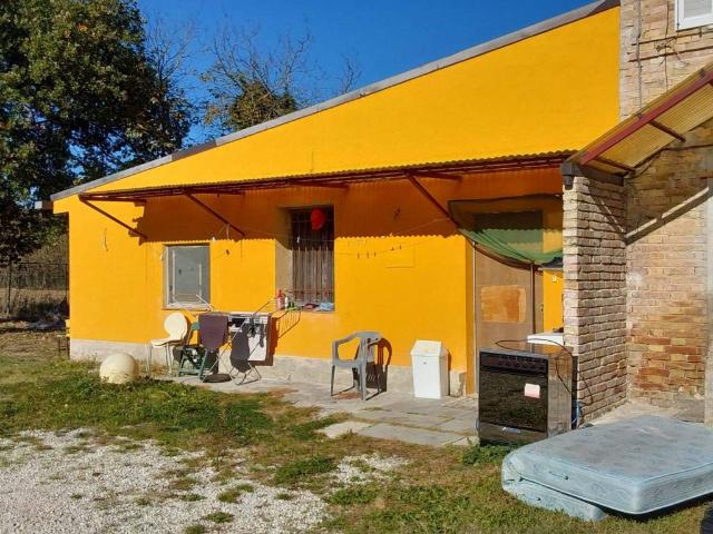 Villa Indipendente in vendita a Marche, Macerata