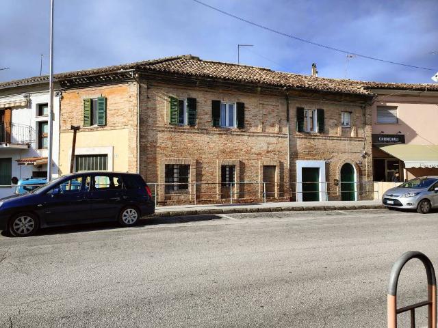 Villa Indipendente in vendita a Marche, Macerata