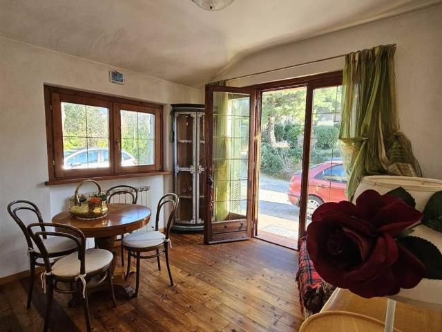 Villa Indipendente in vendita a Colleverde, Marche