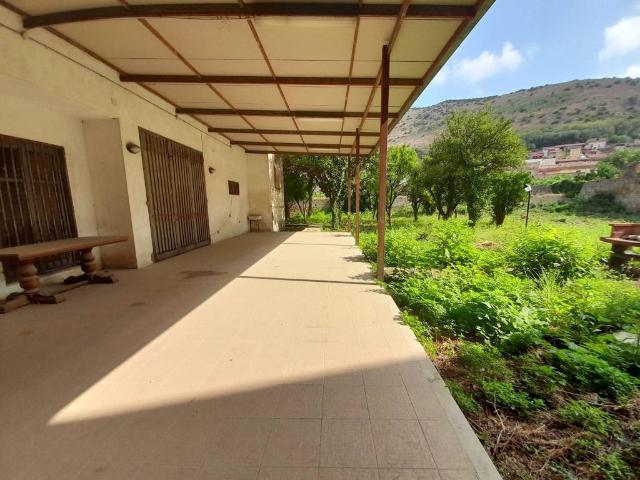 Villa Indipendente in vendita a Maddaloni
