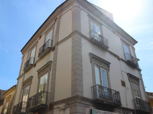 Villa Indipendente in vendita a Maddaloni, Campania