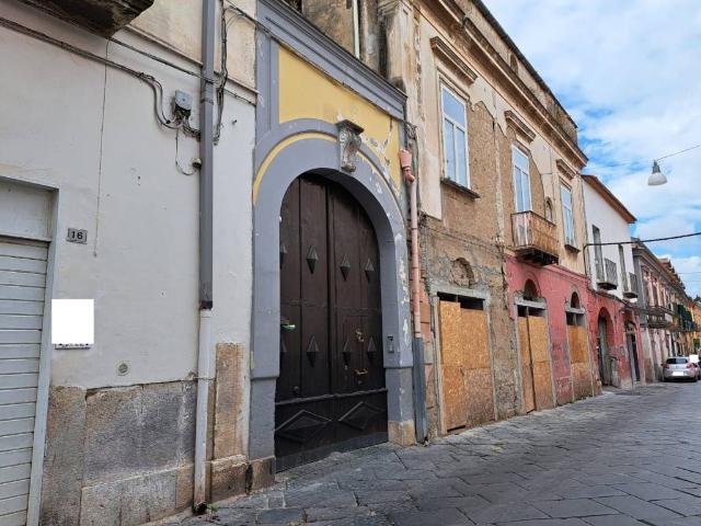Villa Indipendente in vendita a Maddaloni, Campania