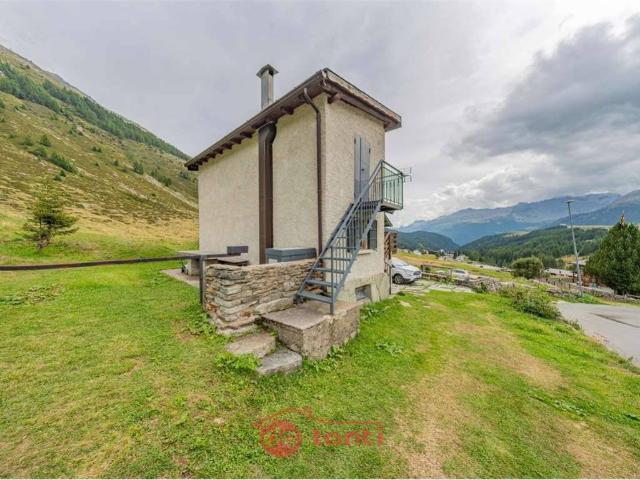 Villa Indipendente in vendita a Casa Pilati, Madesimo