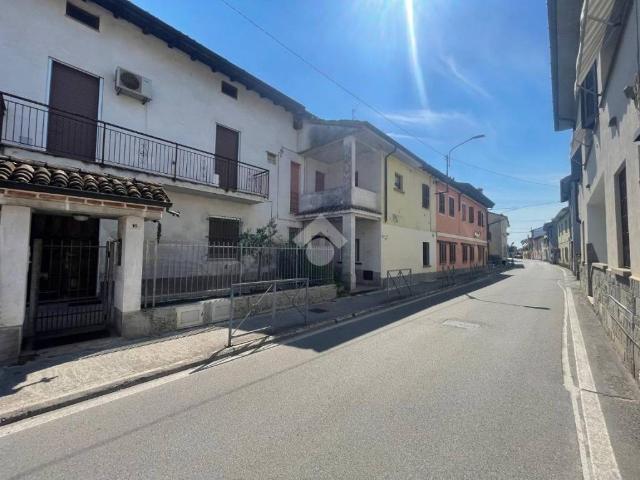 Villa Indipendente in vendita a Madignano, Lombardia