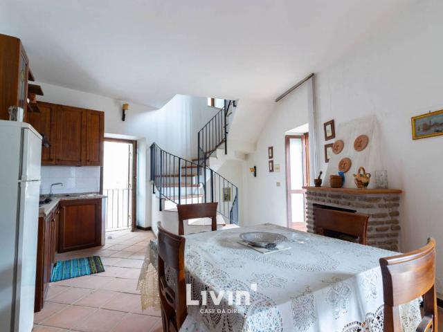 Villa Indipendente in vendita a Maenza, Lazio