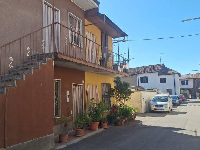 Villa Indipendente in vendita a Ponte Vecchio, Magenta