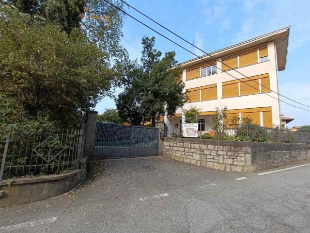 Villa Indipendente in vendita a Maggiora, Novara