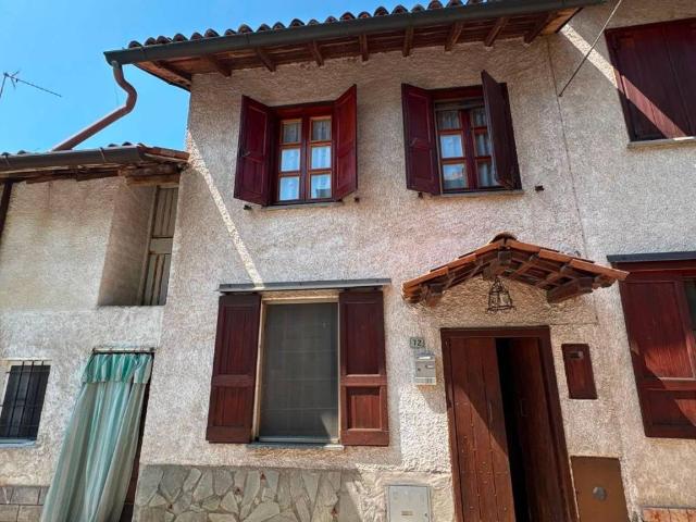 Villa Indipendente in vendita a Magherno, Lombardia